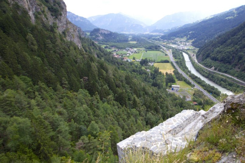 Ruine Hochjuvalt, Rothenbrunnen, Switzerland, Switzerland